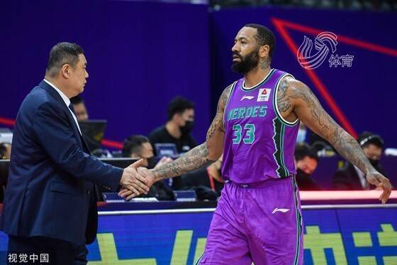 嗮女